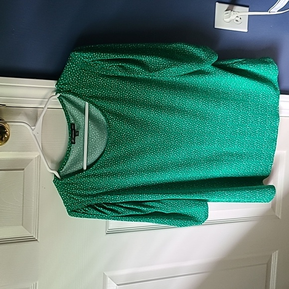 Top - Picture 1 of 4